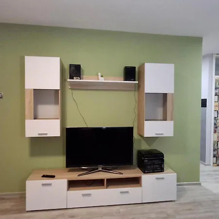 Osmica * ノヴィ・サド